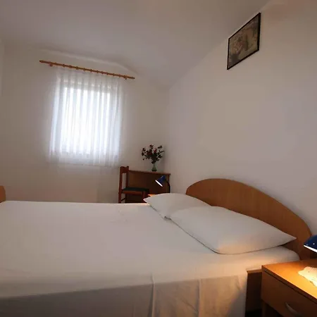Two-bedroom In Vii *