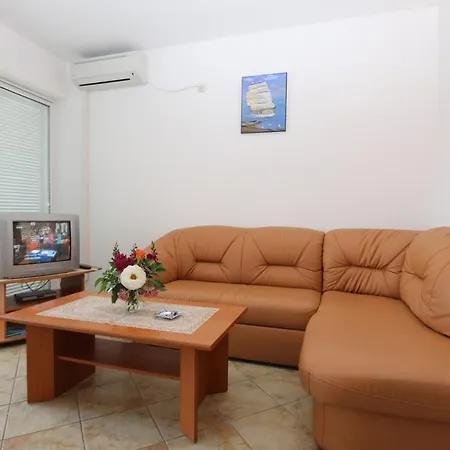 Two-bedroom In Vii Apartment Silo (Krk)