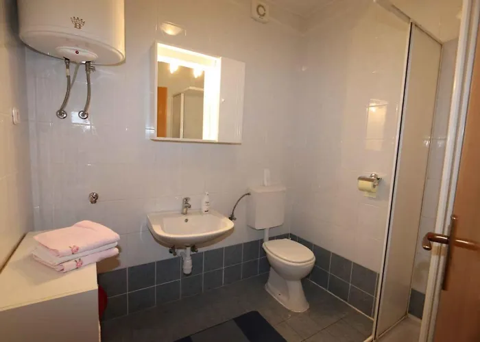 Two-bedroom In Vii * Silo (Krk)