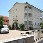 Two-bedroom In Vii 公寓 Šilo