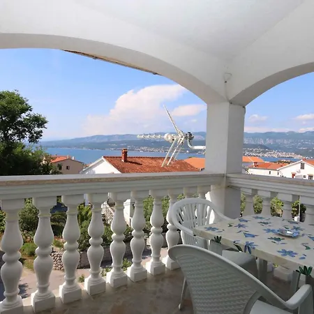 Two-bedroom In Vii Šilo